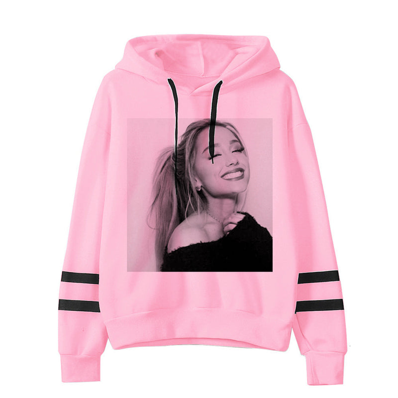 Sudadera de Ariana Grande