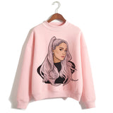 Ropa de sudadera de Ariana Grande 