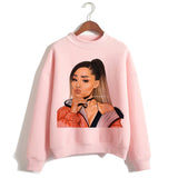 Ropa de sudadera de Ariana Grande 